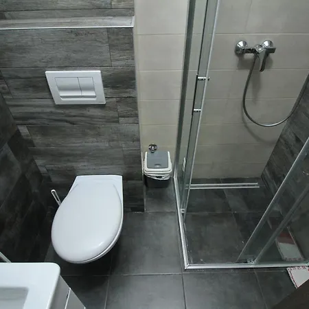 Lazarevic Ii アパート